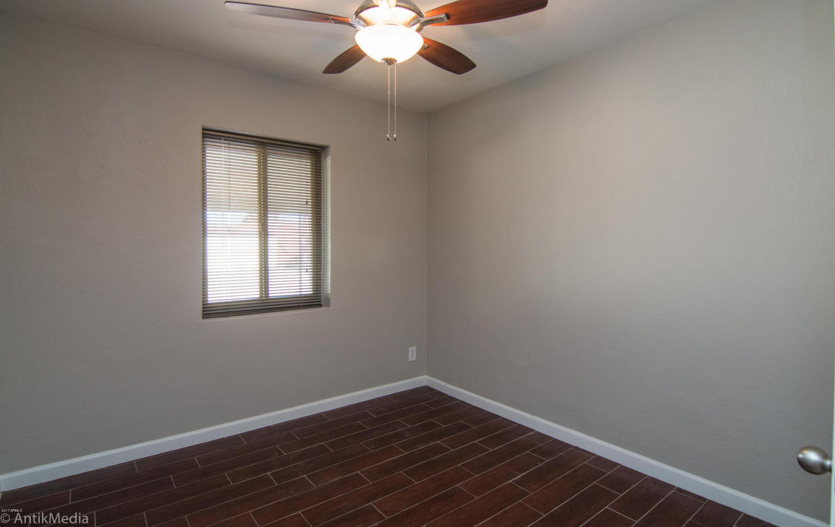 382 E Whitton Ave, Phoenix, AZ 85012 photo 12