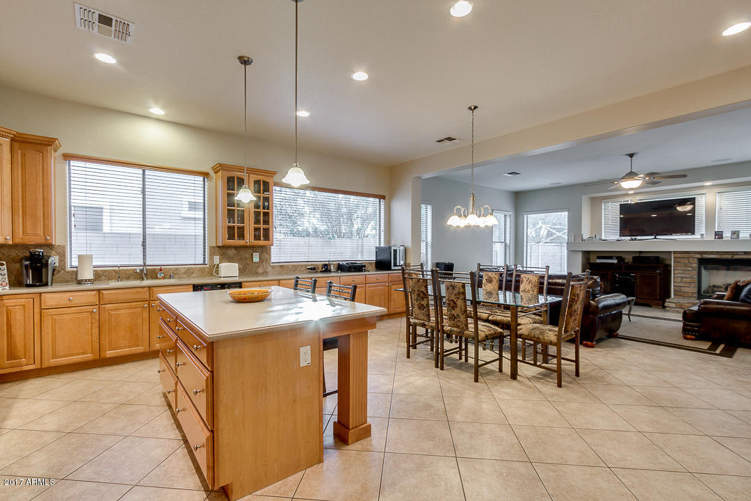 409 E Phelps St, Gilbert, AZ 85295 photo 24