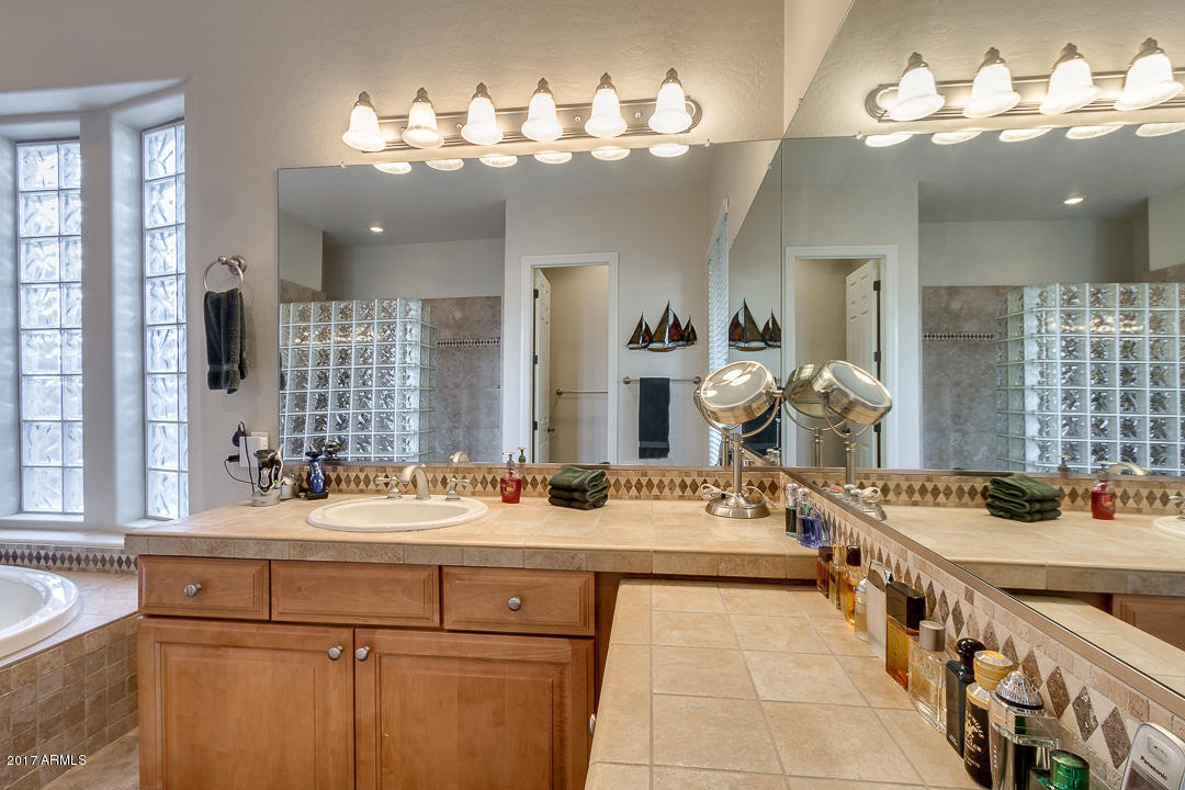 409 E Phelps St, Gilbert, AZ 85295 photo 37