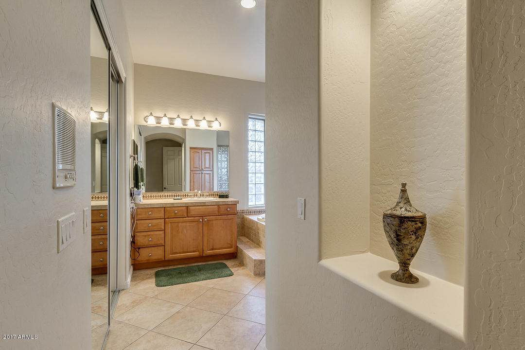 409 E Phelps St, Gilbert, AZ 85295 photo 31