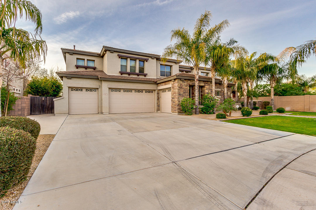 409 E Phelps St, Gilbert, AZ 85295 photo 2