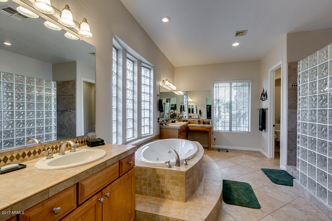 409 E Phelps St, Gilbert, AZ 85295 photo 34