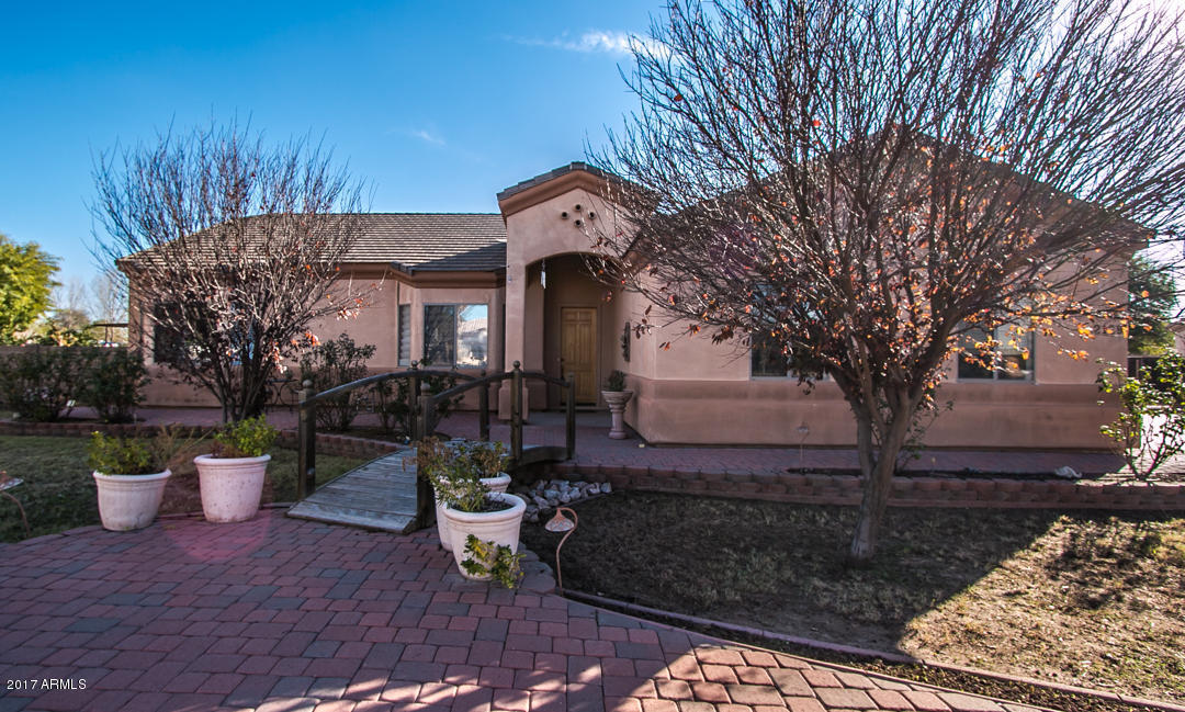 2129 E Maplewood St, Gilbert, AZ 85297 photo 1