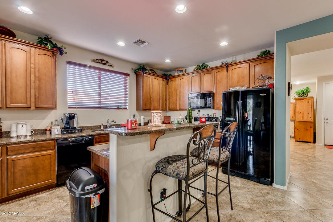 3470 E Desert Ln, Gilbert, AZ 85234 photo 9