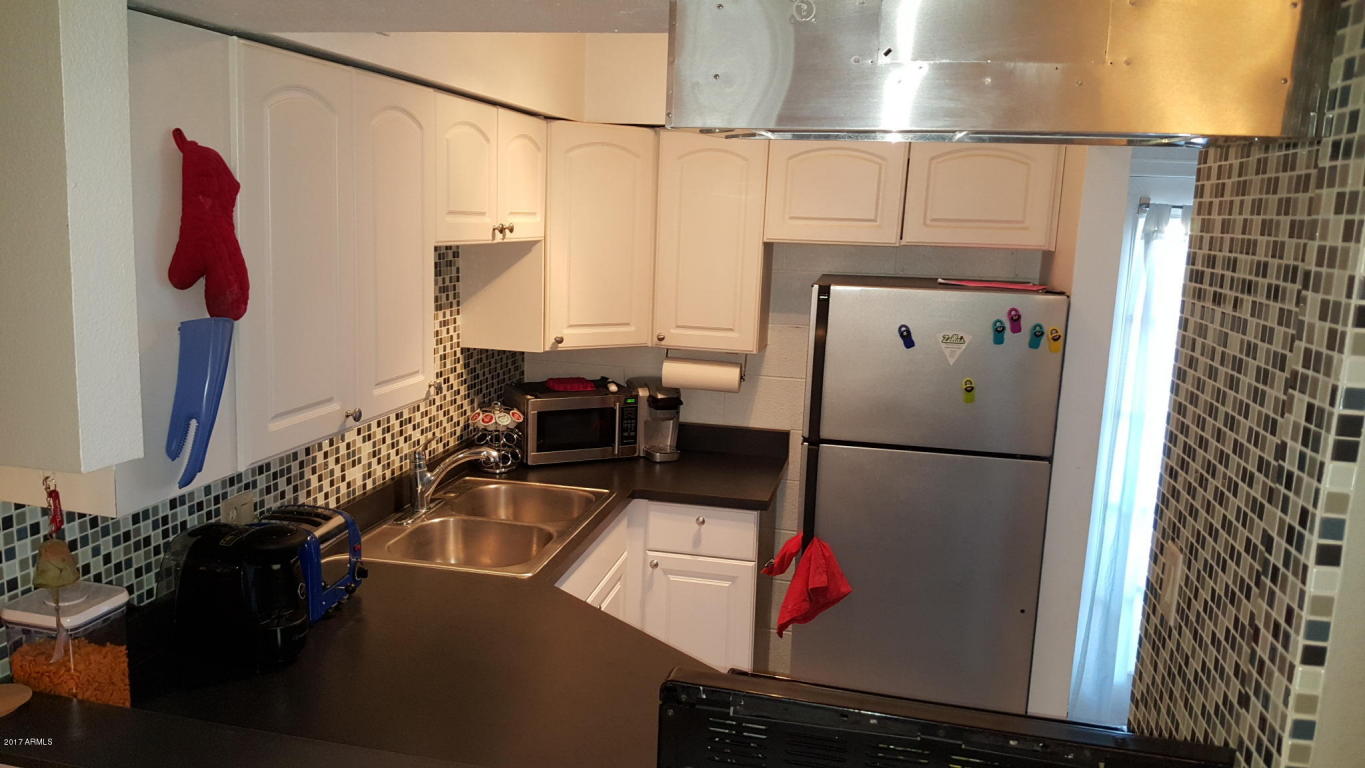 4111 E Camelback Rd #20, Phoenix, AZ 85018 photo 3