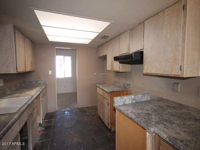 3747 E Mercer Ln, Phoenix, AZ 85028 photo 6