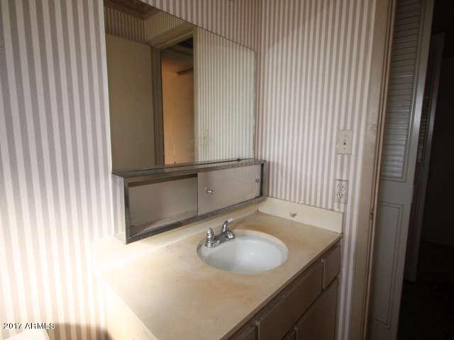 3747 E Mercer Ln, Phoenix, AZ 85028 photo 14