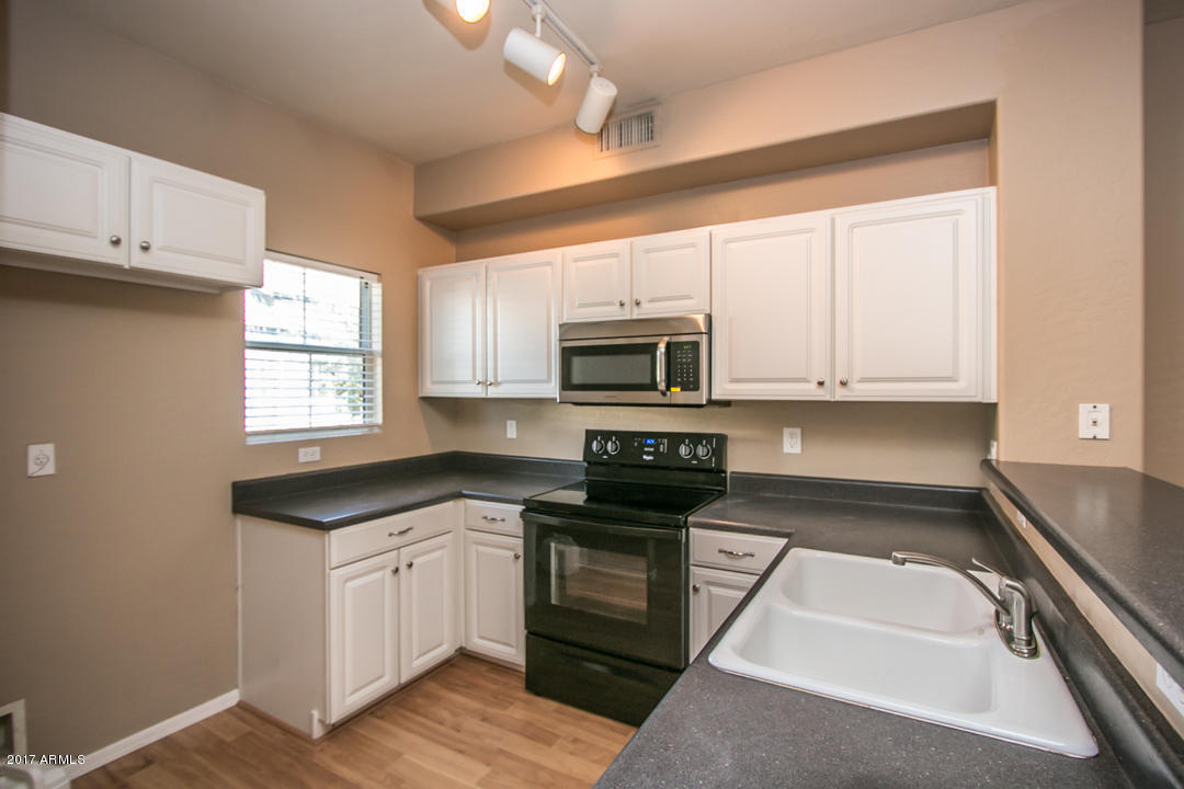160 W Commerce Ct, Gilbert, AZ 85233 photo 2