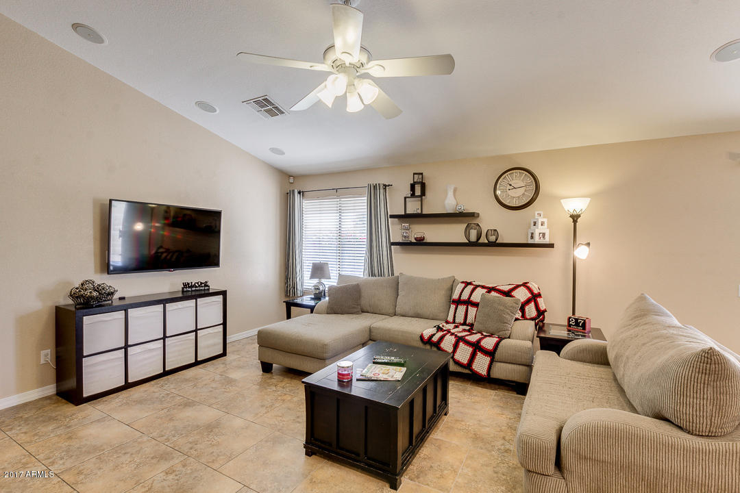 620 S Thunderbird Dr, Apache Junction, AZ 85120 photo 3