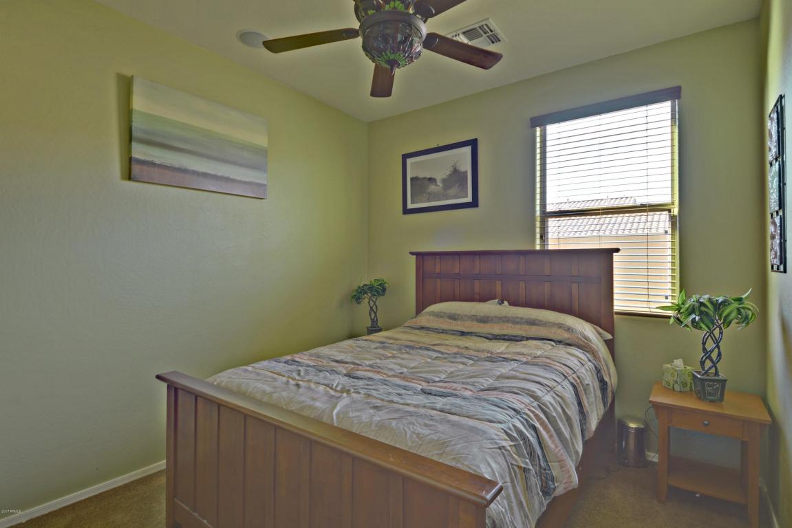 703 E Hummingbird Way, Gilbert, AZ 85297 photo 9