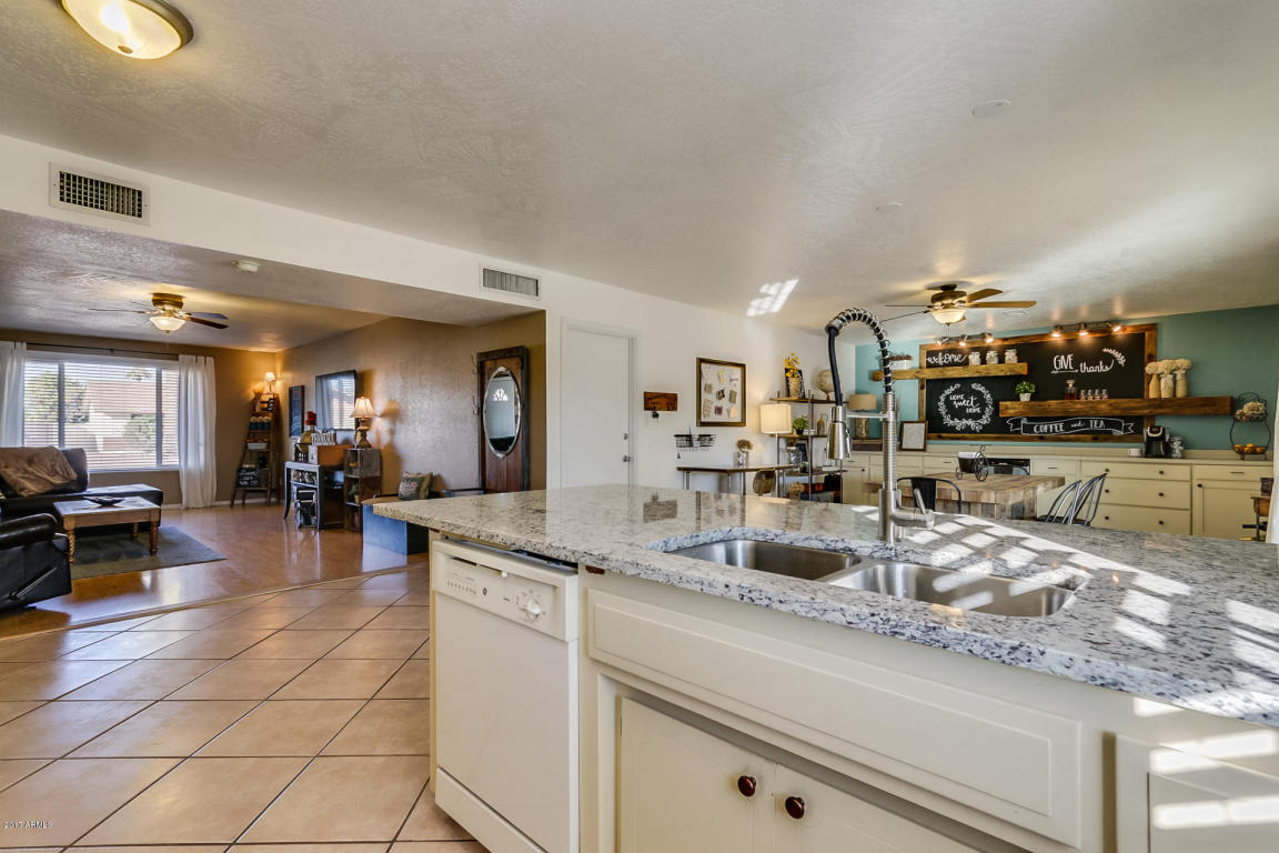 1935 E Richards Dr, Tempe, AZ 85282 photo 3