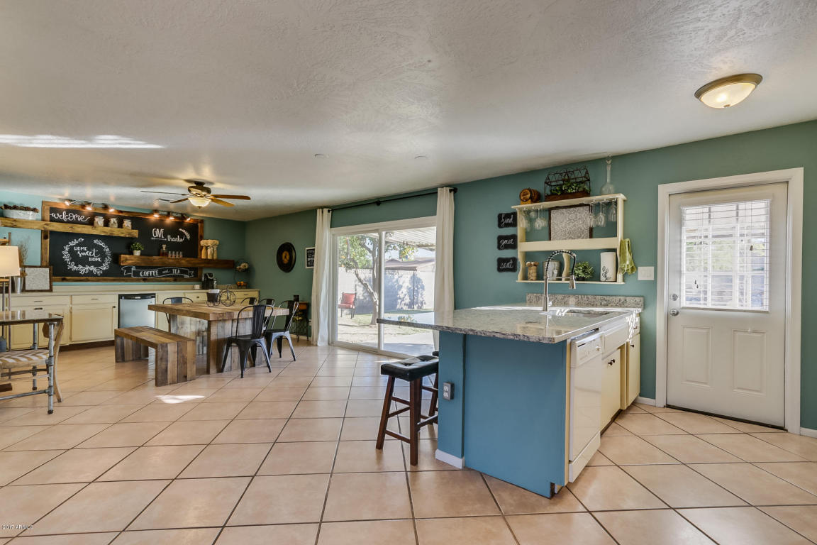1935 E Richards Dr, Tempe, AZ 85282 photo 4