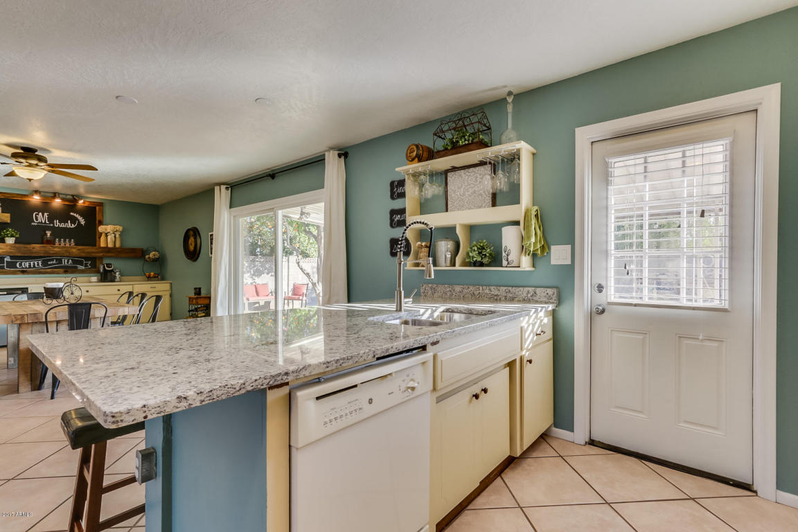 1935 E Richards Dr, Tempe, AZ 85282 photo 8