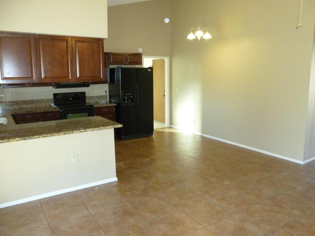 2433 E Capri Ave, Mesa, AZ 85204 photo 10
