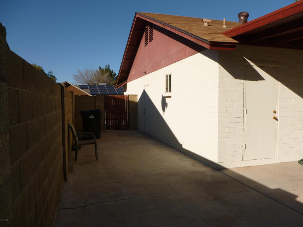 2433 E Capri Ave, Mesa, AZ 85204 photo 7