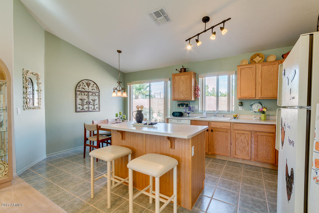 1930 E Phelps Rd, Phoenix, AZ 85022 photo 4