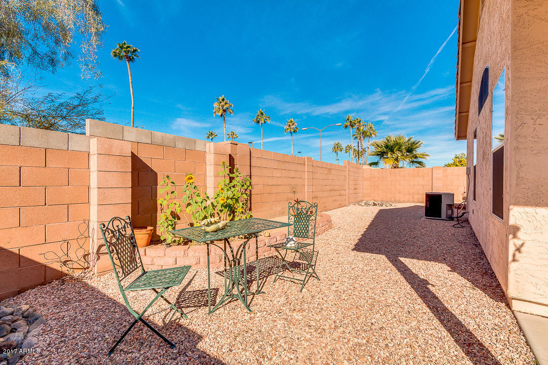 1930 E Phelps Rd, Phoenix, AZ 85022 photo 18