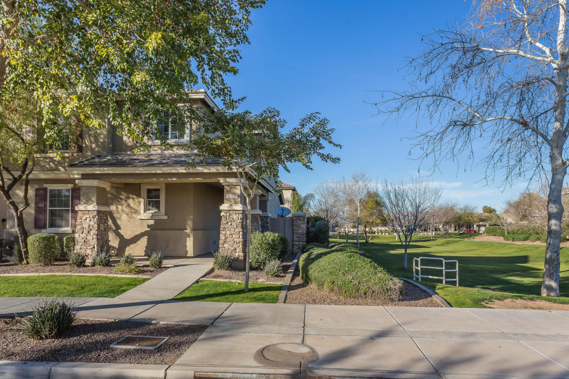 2250 E Wayland Dr, Phoenix, AZ 85040 photo 3