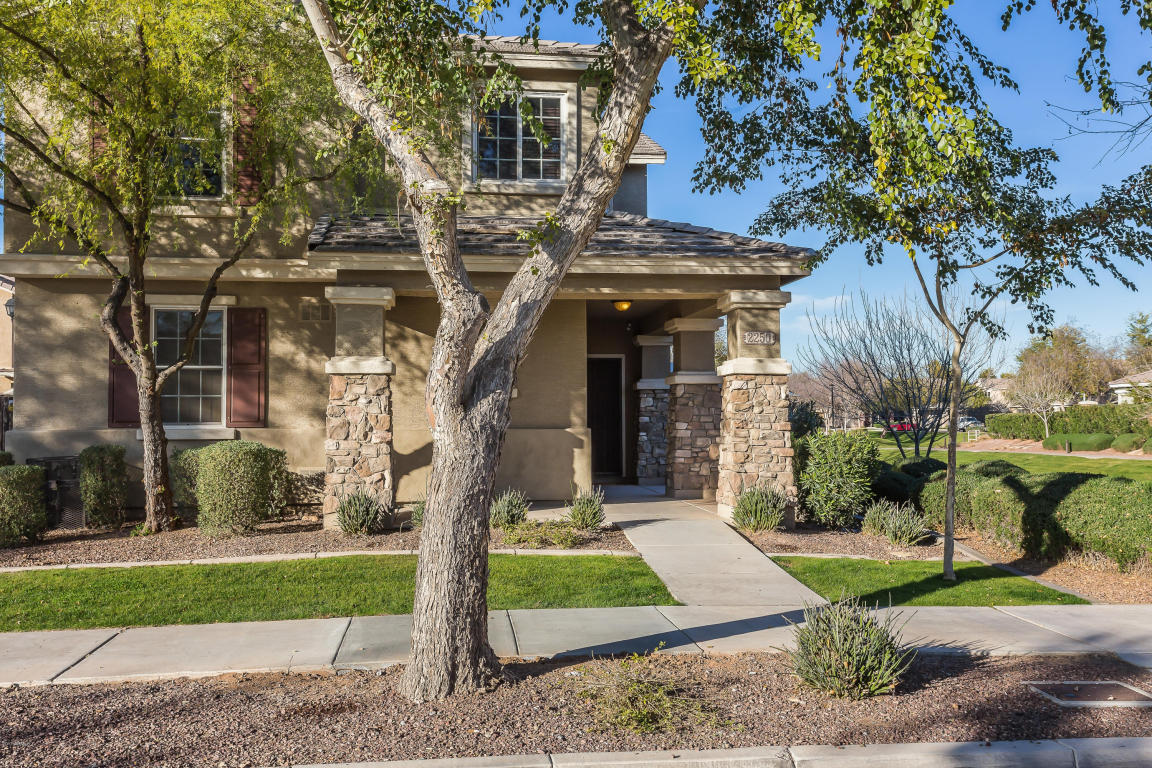 2250 E Wayland Dr, Phoenix, AZ 85040 photo 2