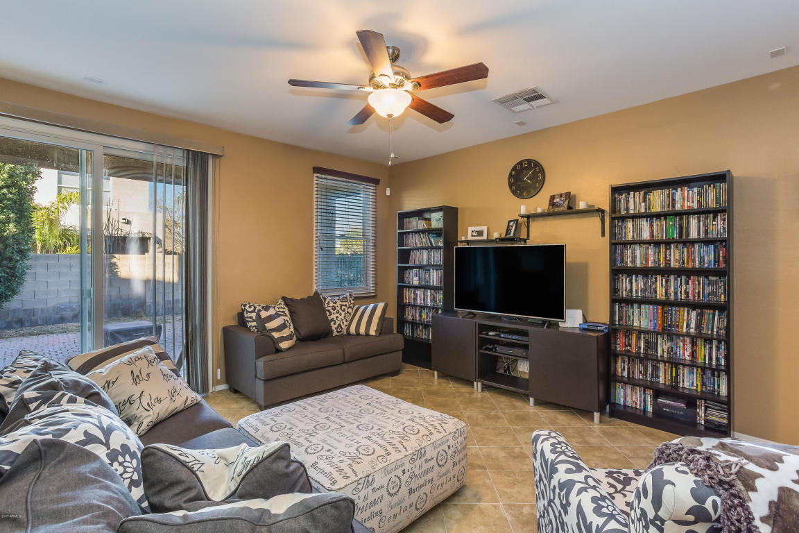 2250 E Wayland Dr, Phoenix, AZ 85040 photo 6