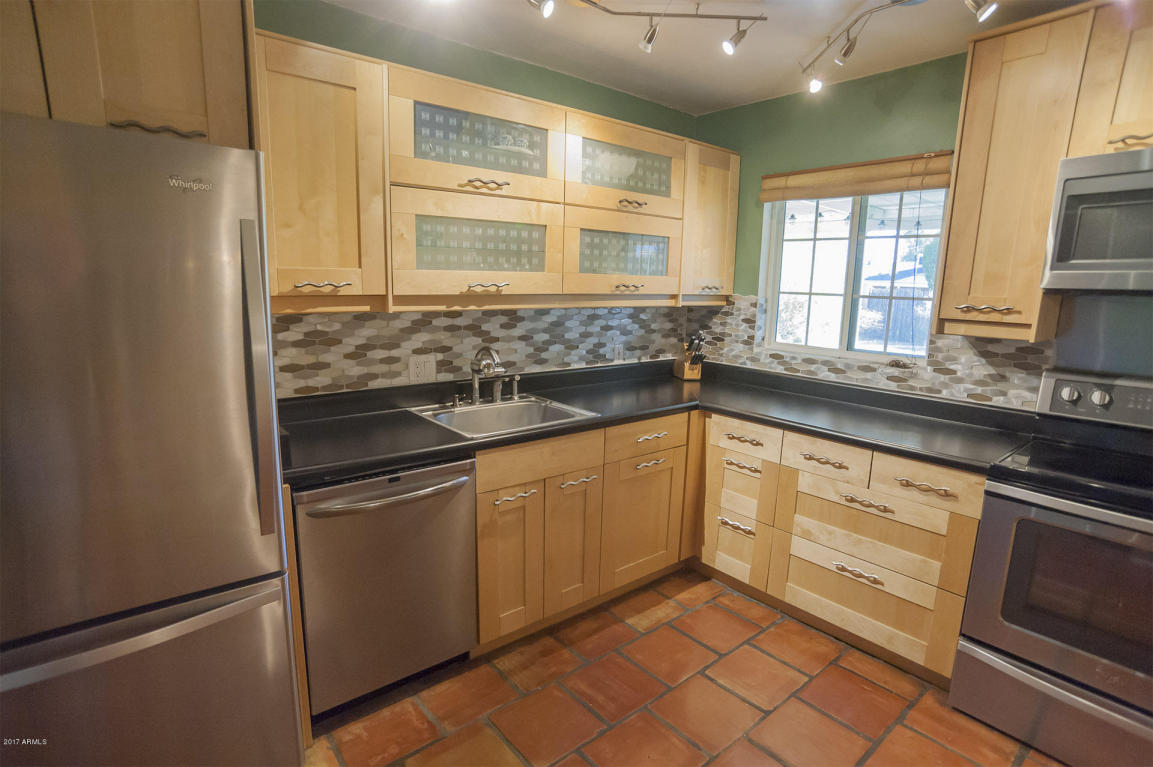 2313 E Heatherbrae Dr, Phoenix, AZ 85016 photo 8