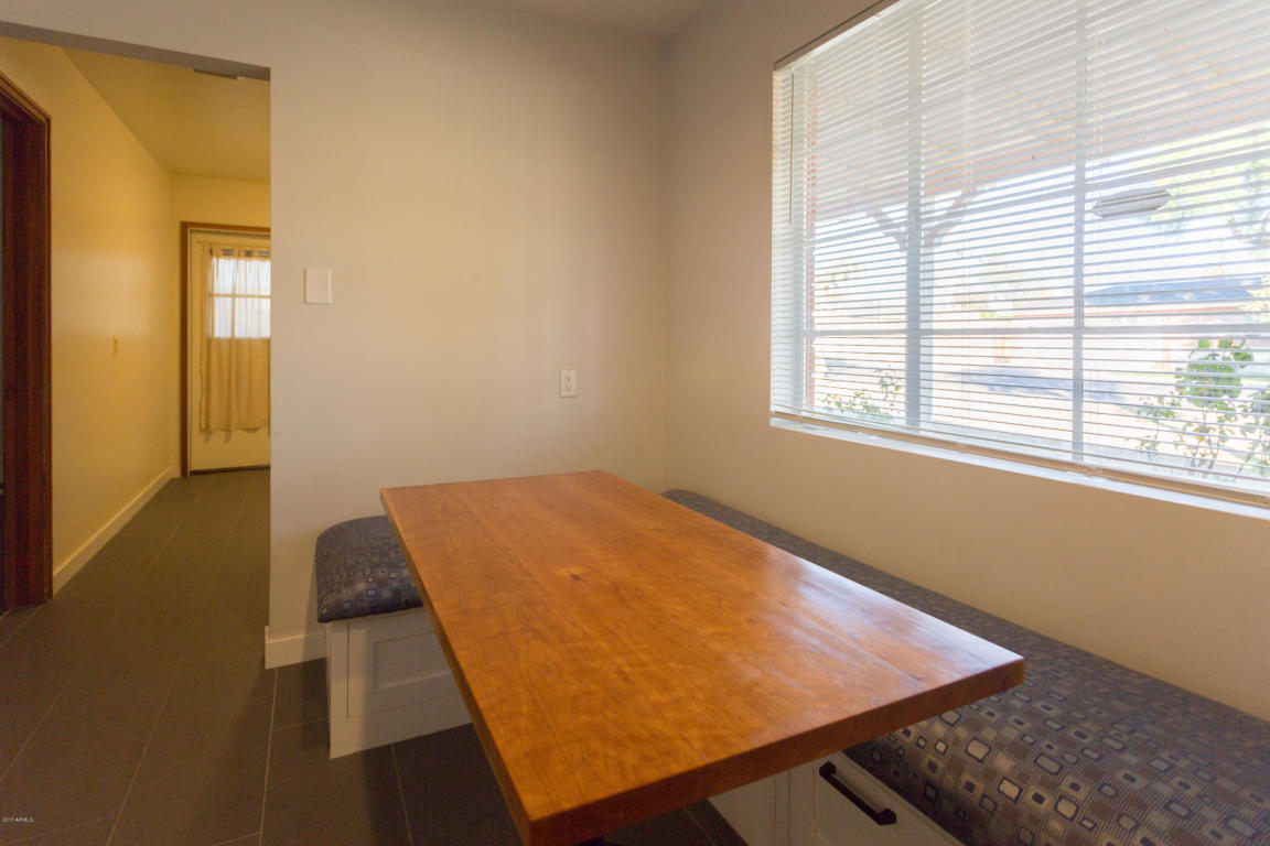 3624 N 48th Pl, Phoenix, AZ 85018 photo 7
