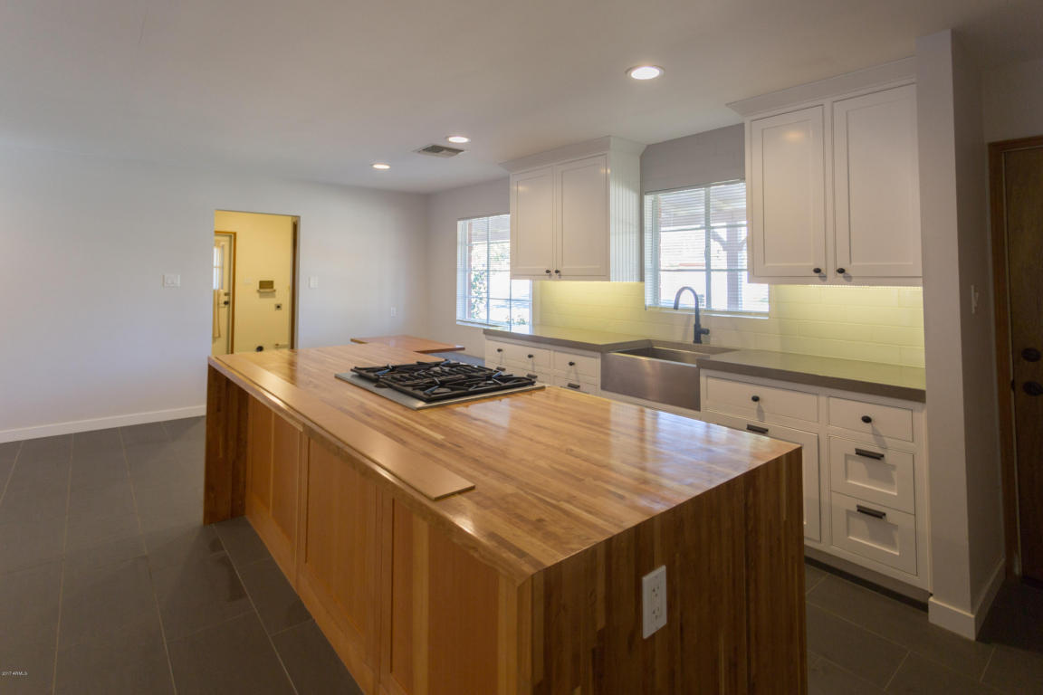 3624 N 48th Pl, Phoenix, AZ 85018 photo 2