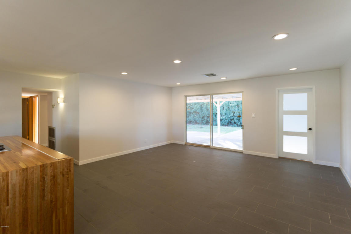 3624 N 48th Pl, Phoenix, AZ 85018 photo 9