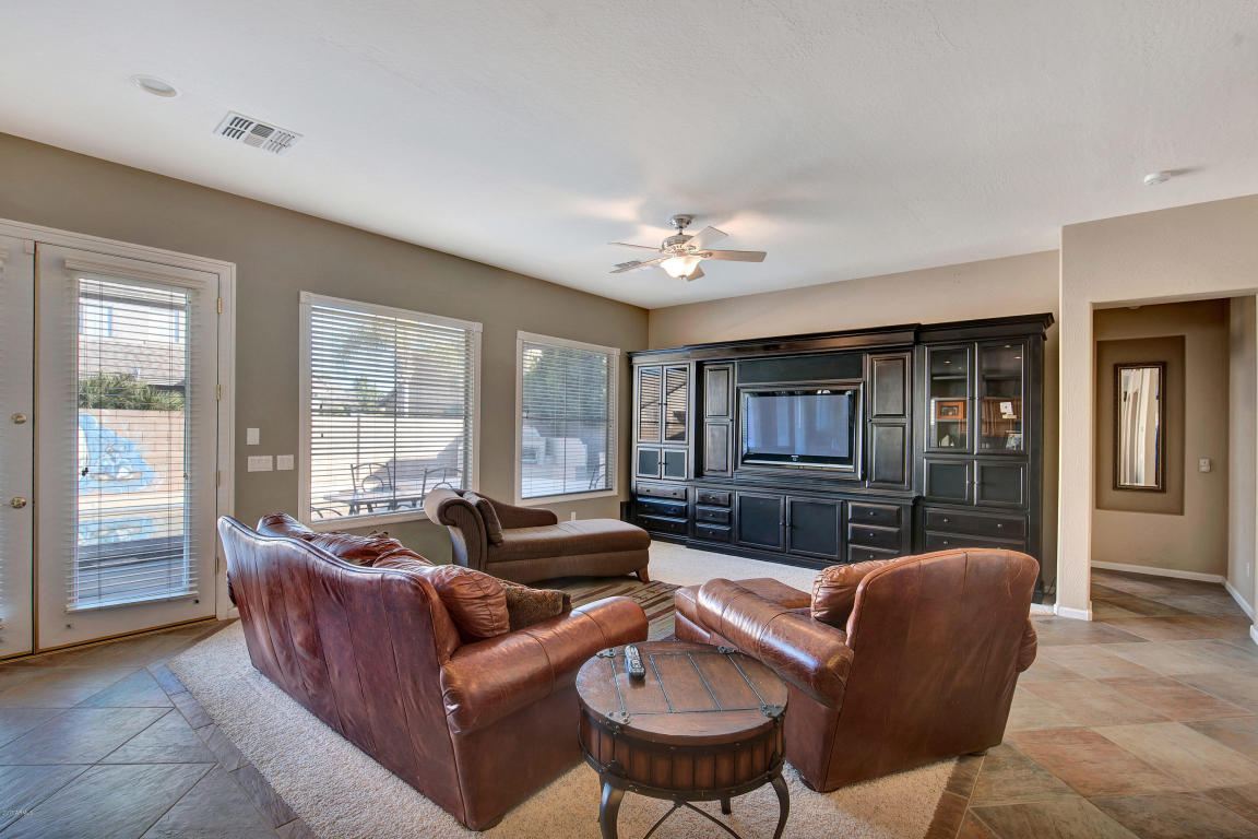 3566 E Page Ct, Gilbert, AZ 85234 photo 2
