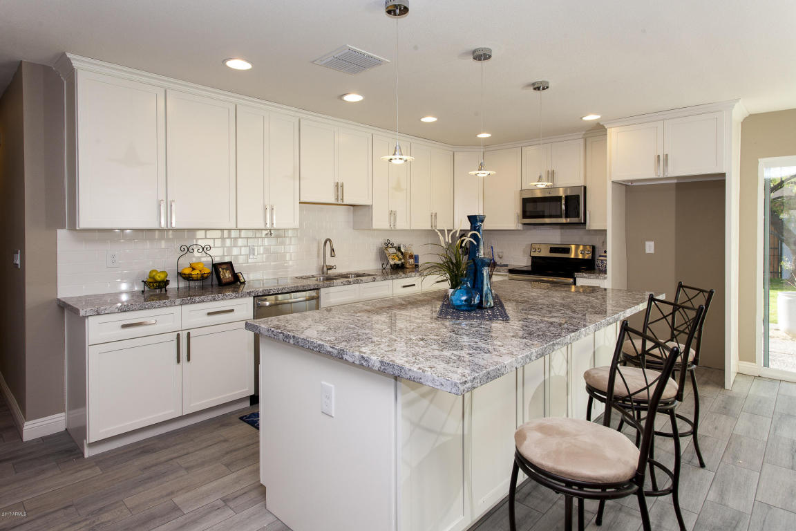 2909 E Turquoise Dr, Phoenix, AZ 85028 photo 8