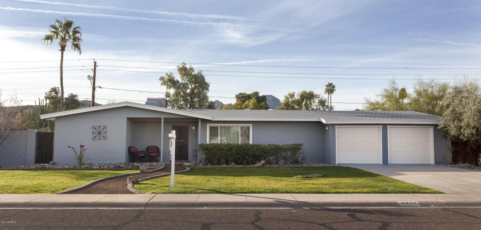 2909 E Turquoise Dr, Phoenix, AZ 85028 photo 1