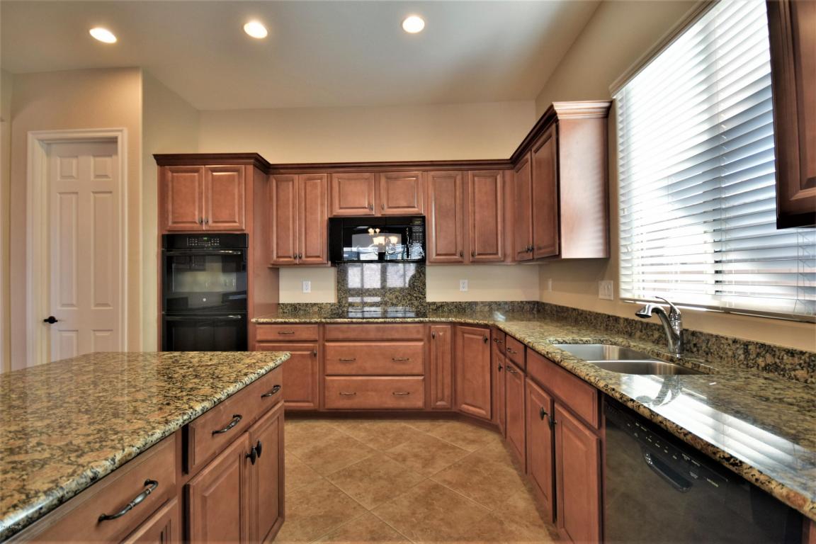 2512 E Plum St, Gilbert, AZ 85298 photo 12