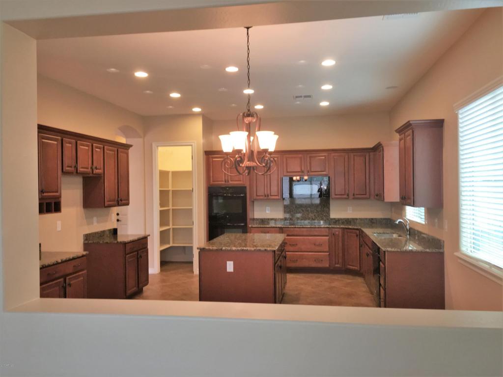 2512 E Plum St, Gilbert, AZ 85298 photo 9