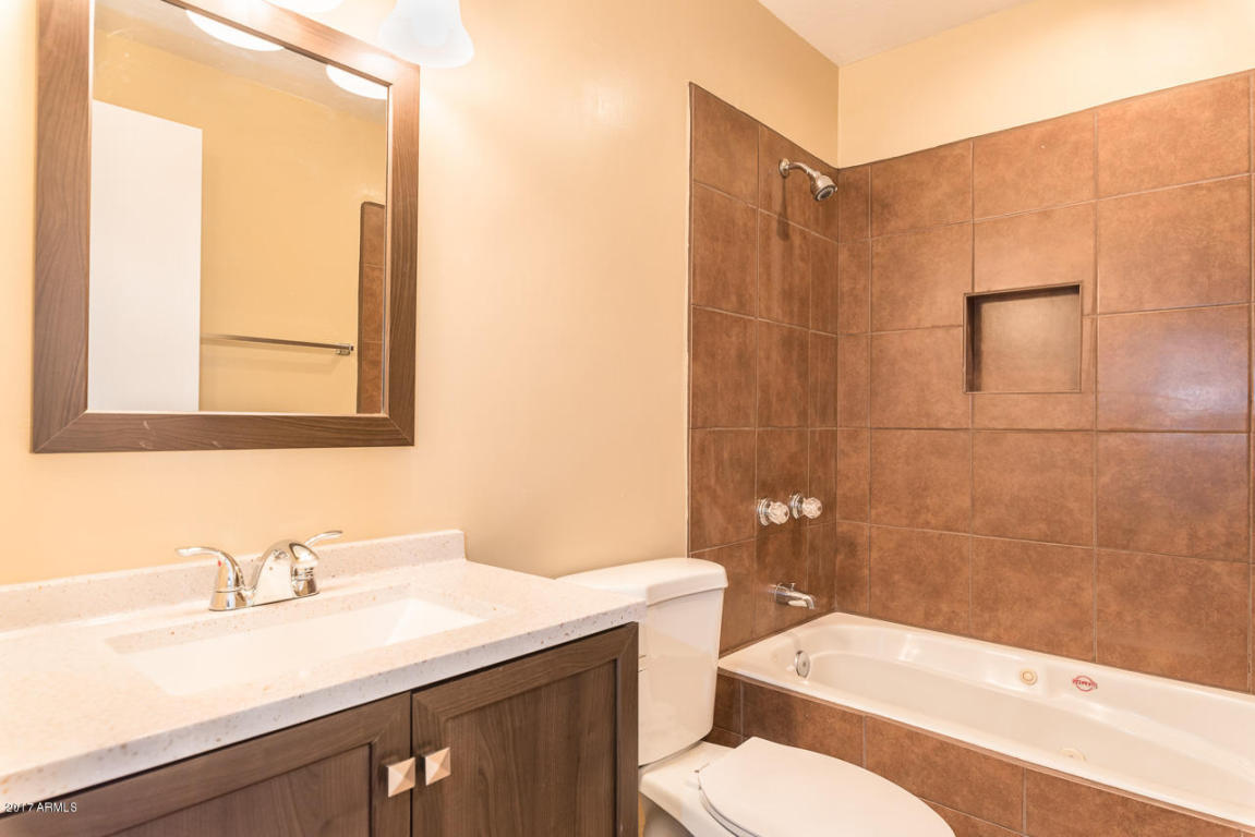 4524 E Vineyard Rd, Phoenix, AZ 85042 photo 8