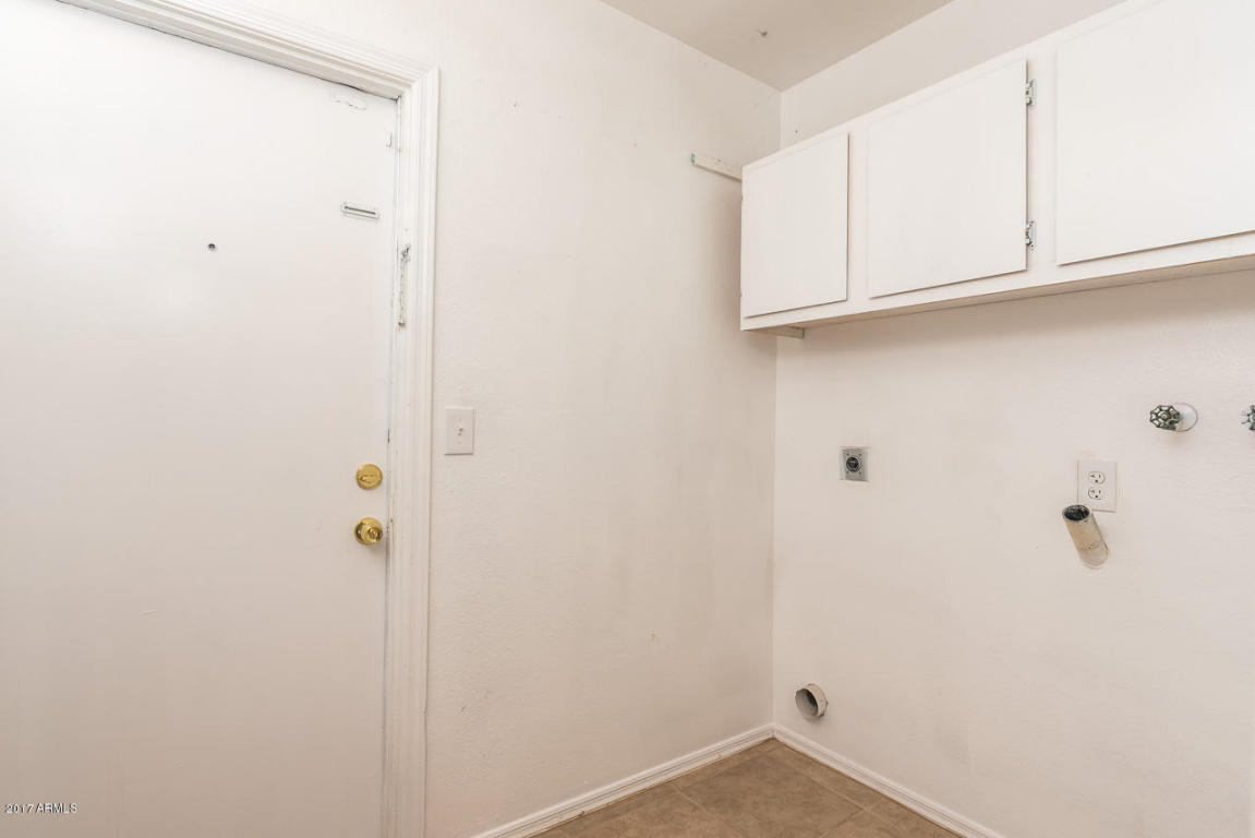 4524 E Vineyard Rd, Phoenix, AZ 85042 photo 14
