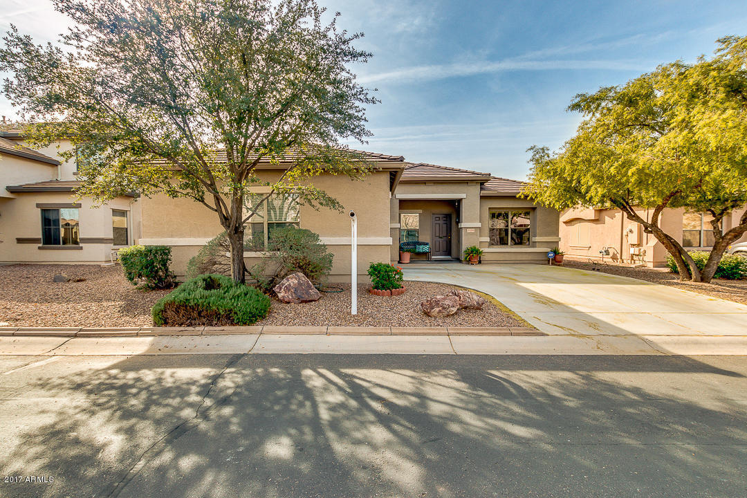 3759 E Orchid Ln, Gilbert, AZ 85296 photo 2
