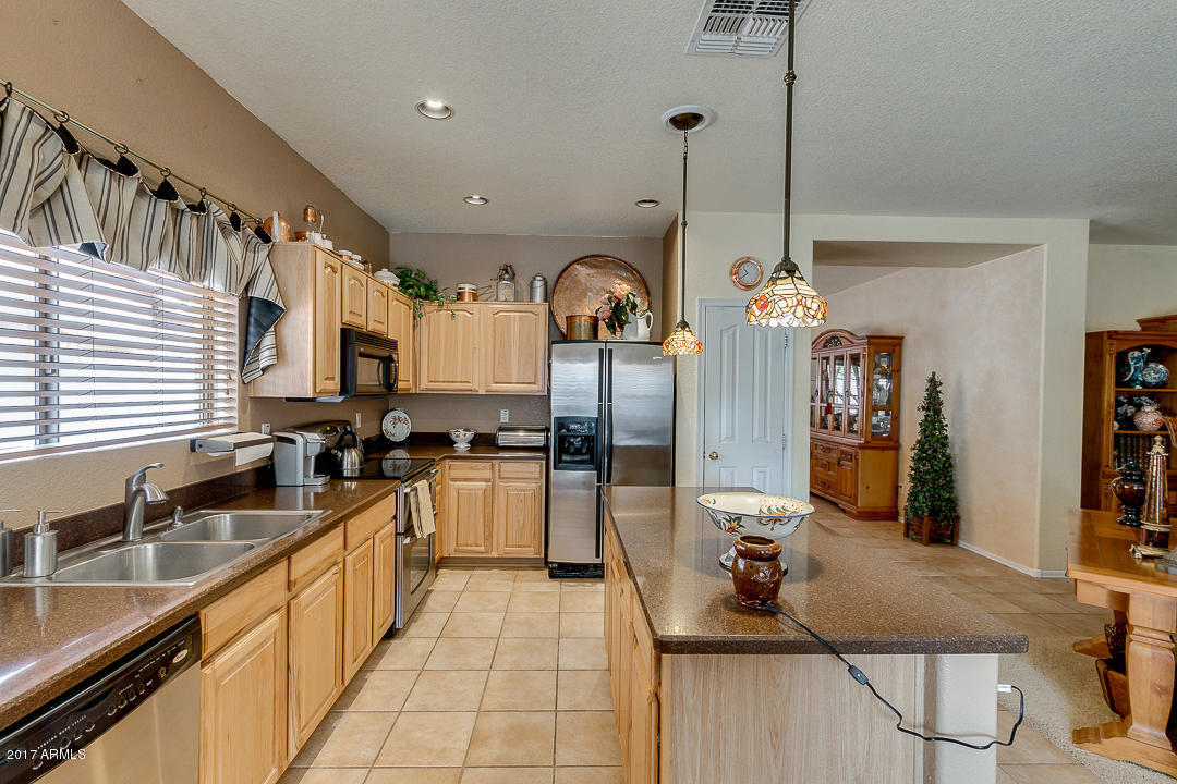 3759 E Orchid Ln, Gilbert, AZ 85296 photo 8