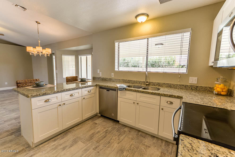 2355 E Catalina Ave, Mesa, AZ 85204 photo 11