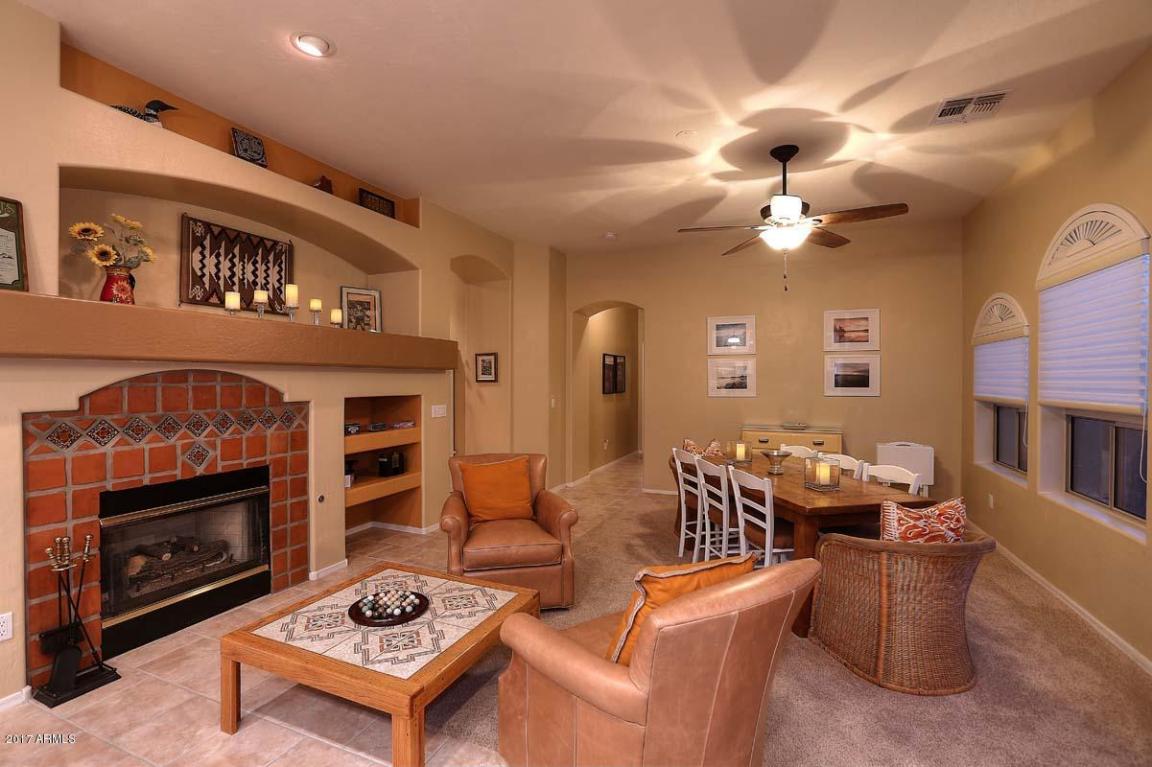 4404 E Robin Ln, Phoenix, AZ 85050 photo 11