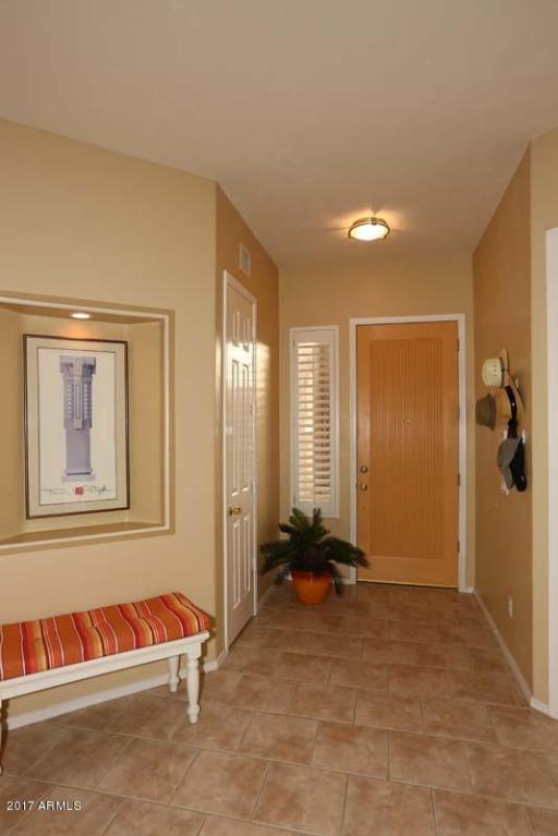 4404 E Robin Ln, Phoenix, AZ 85050 photo 3
