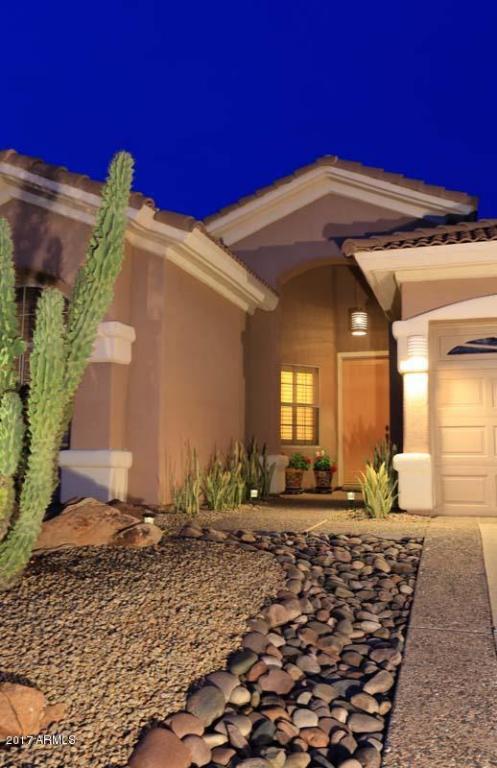 4404 E Robin Ln, Phoenix, AZ 85050 photo 2