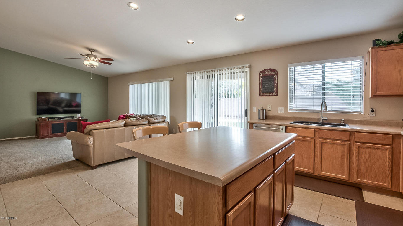 2543 E Pony Ln, Gilbert, AZ 85295 photo 12