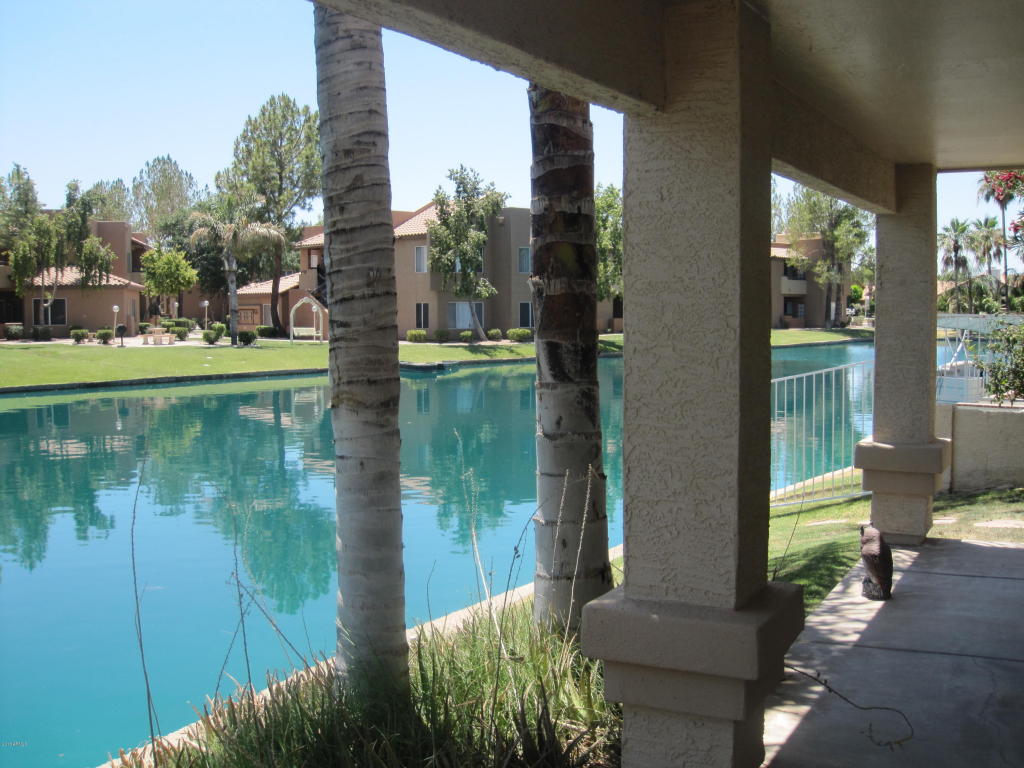 1357 W Clear Spring Dr, Gilbert, AZ 85233 photo 2