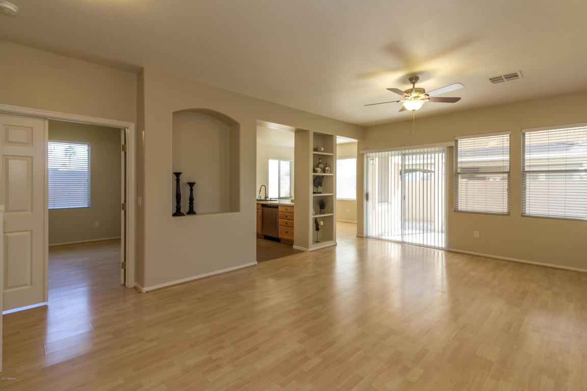 8705 E Kilarea Ave, Mesa, AZ 85209 photo 4