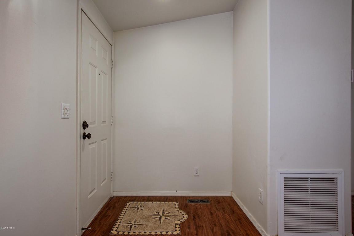 2243 E Carriage Dr, Phoenix, AZ 85086 photo 4