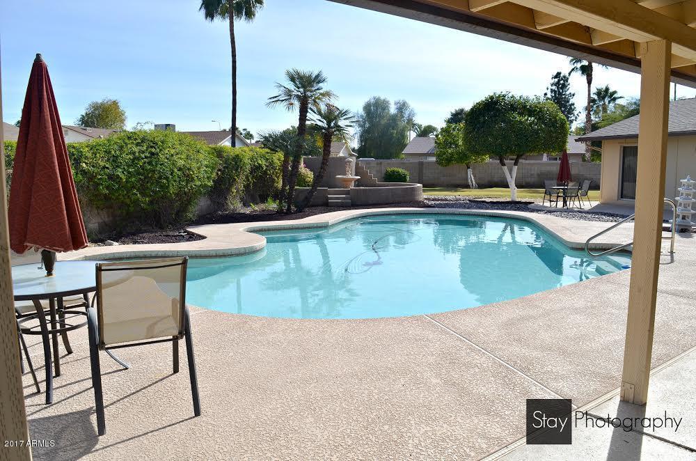 2319 E Broadmor Dr, Tempe, AZ 85282 photo 2