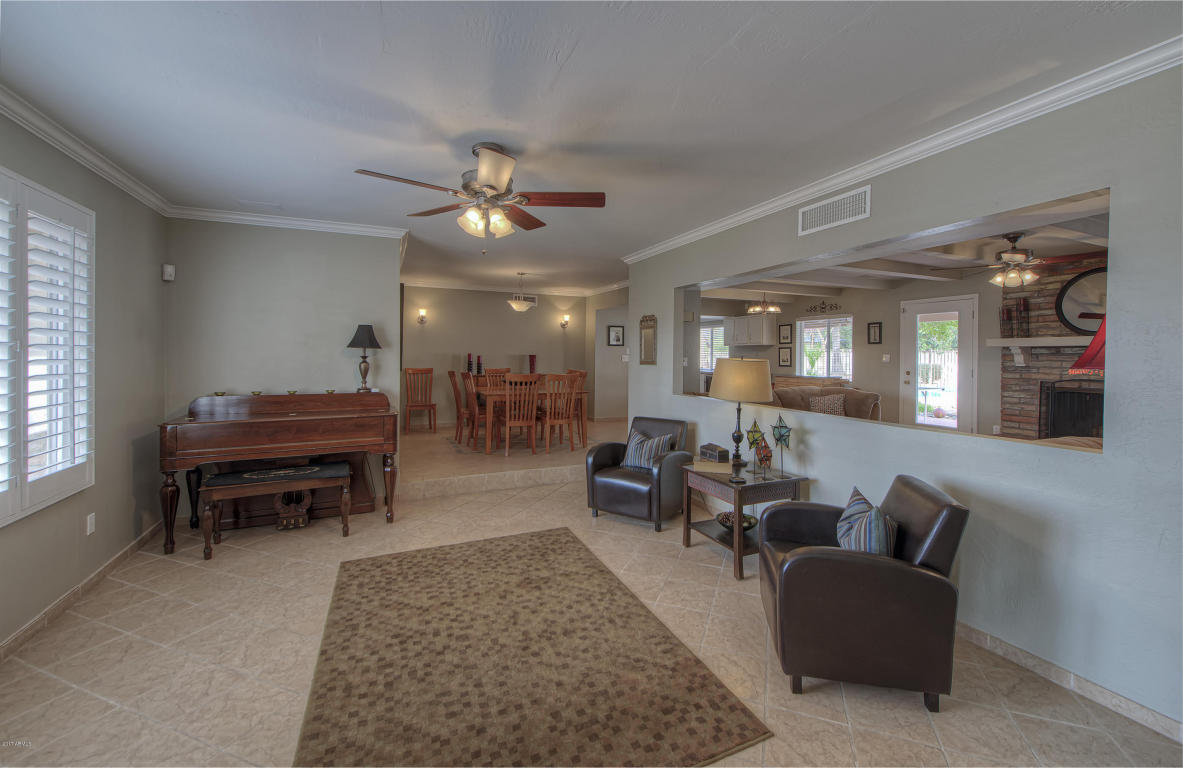 15217 N 4th St, Phoenix, AZ 85022 photo 2