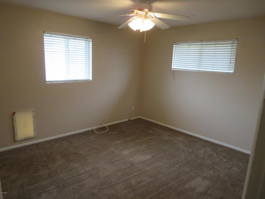 1002 E Keim Dr, Phoenix, AZ 85014 photo 3