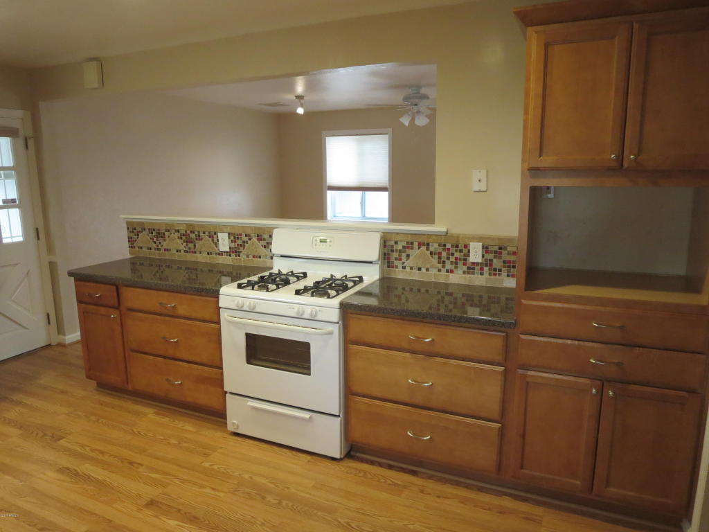 1002 E Keim Dr, Phoenix, AZ 85014 photo 13