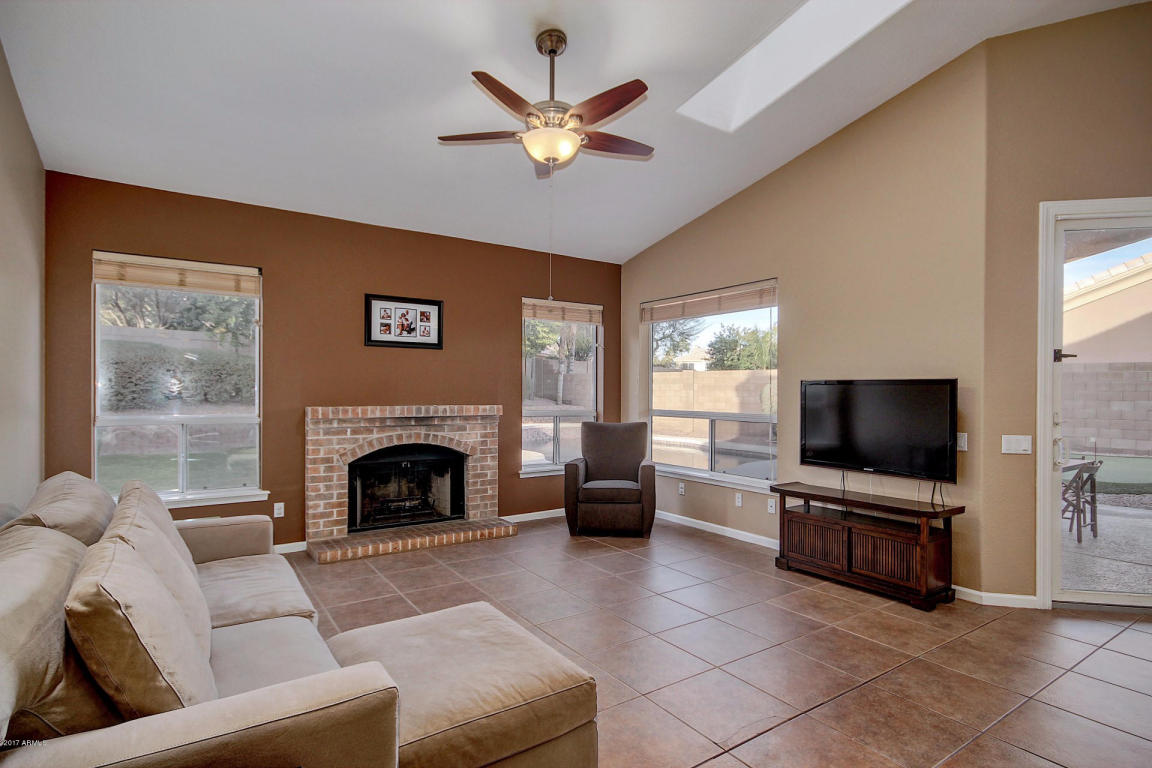 4582 E Chuckwalla Cyn, Phoenix, AZ 85044 photo 14